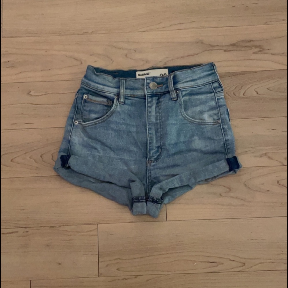 light wash garage jean shorts size 00